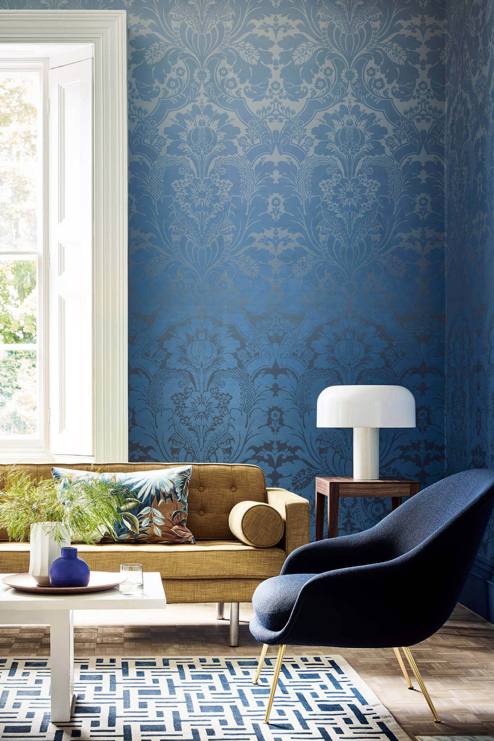 Behang Little Greene London Wallpapers V St James Park Cobalt Fade